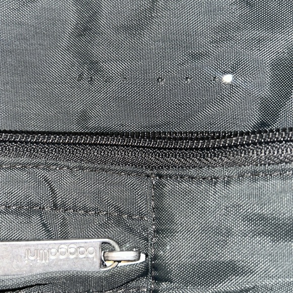 WOT BAGGALLIN hobo purse cross body smoke-free, look at pictures, - Picture 4 of 10